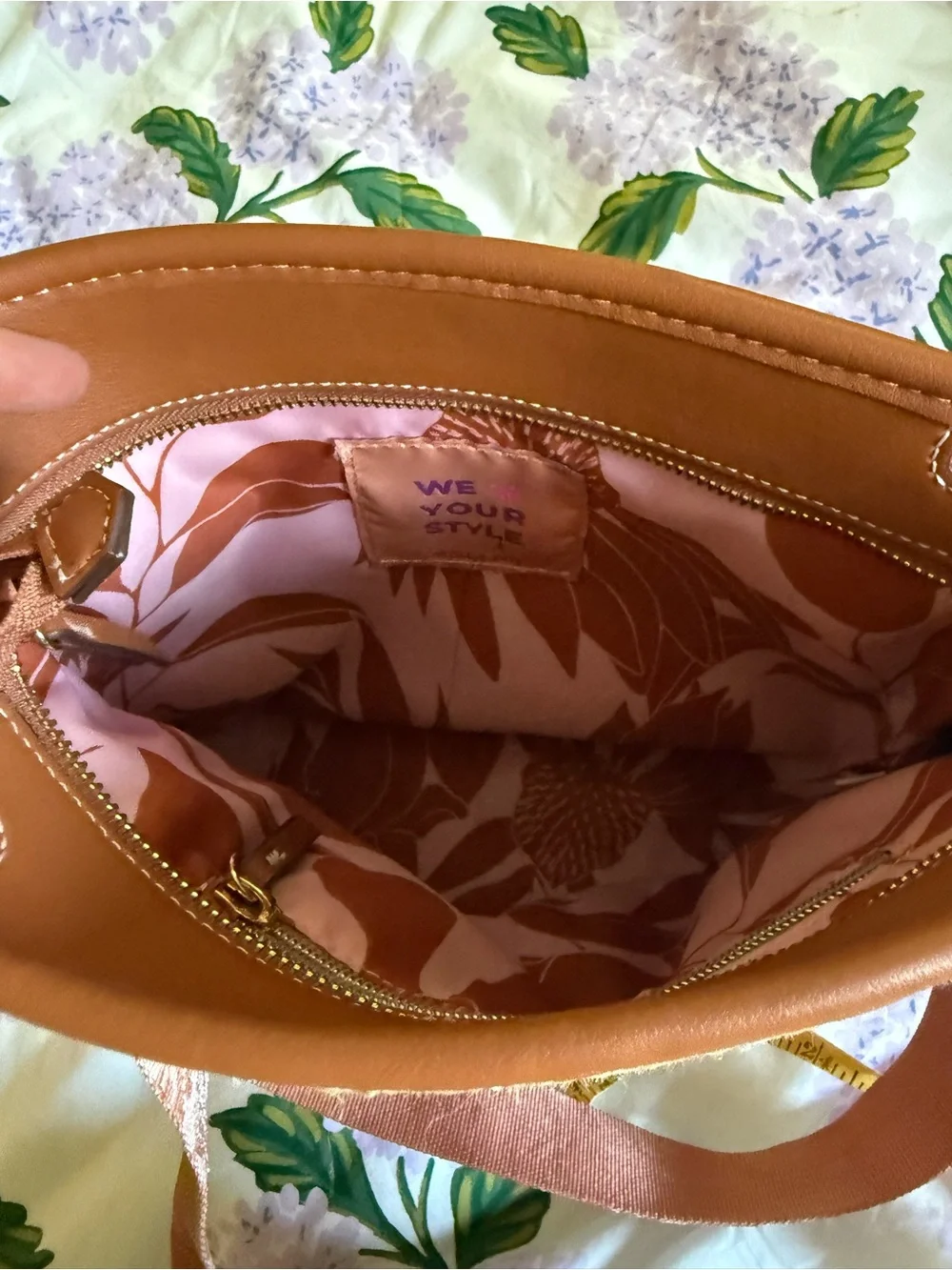 Stella & Dot Natural Straw Crossbody with Brown Leather Trim and Patterned Strap
